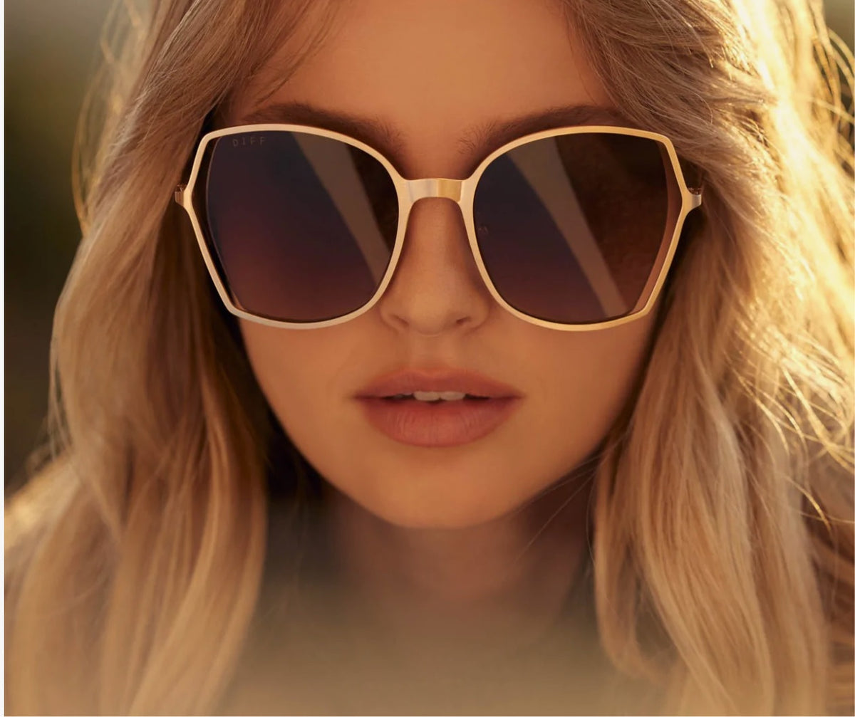 DIFF Eyewear Donna III Brushed Gold Taupe Rose Gradient 