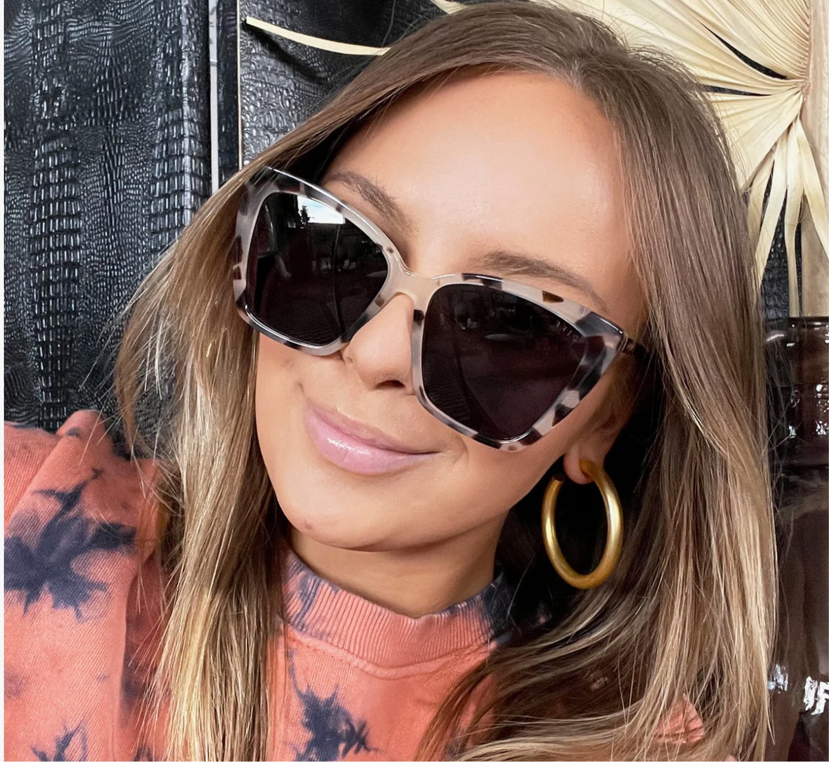 DIFF eyewear Becky II Oversized Cat Eye Cream Tortoise Sunglasses DIFF- Becky II CT-PK30 – Shay main image 2